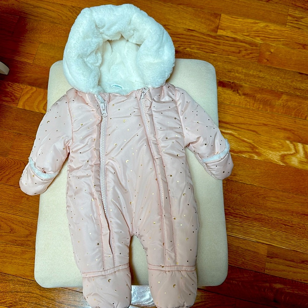 Brand New Snowsuit Vertbaudet (France), size Newborn.